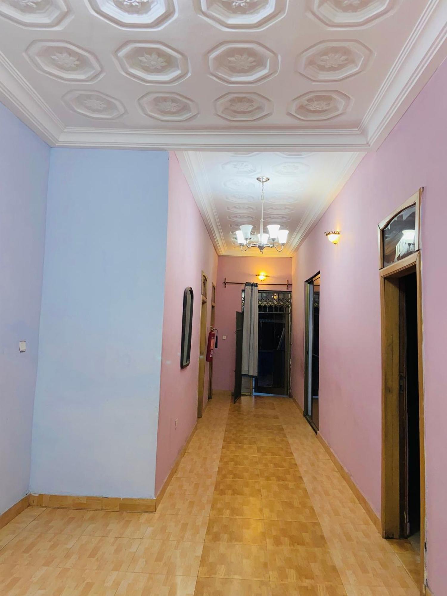 Heavens Gate Hotel Акра Екстериор снимка